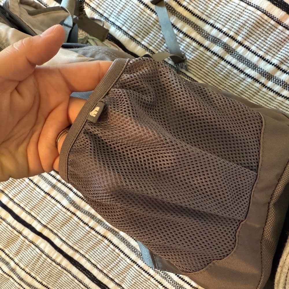 North Face Borealis Gray Backpack - Picture 8 of 8